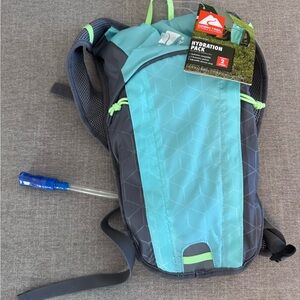NWT Ozark Trail Green and Black Hydration Pack